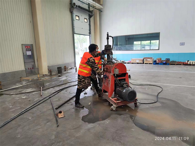 惠阳厂房地面下沉塌陷注浆加固施工